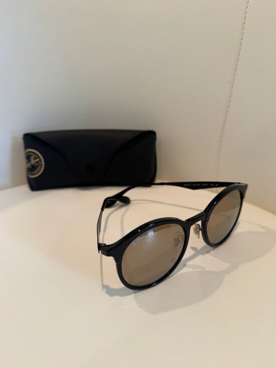 RAY-BAN EMMA 4277 Sunglasses in Black 51MM main image 4